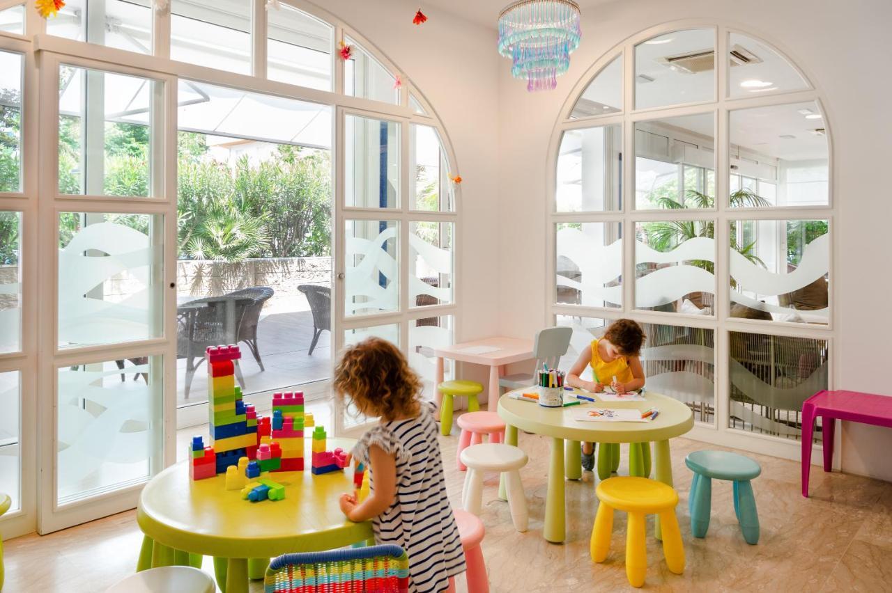 Hotel Maddalena Riccione Esterno foto