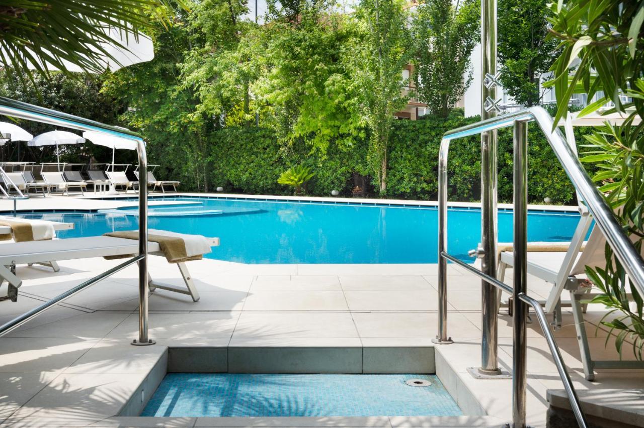 Hotel Maddalena Riccione Esterno foto