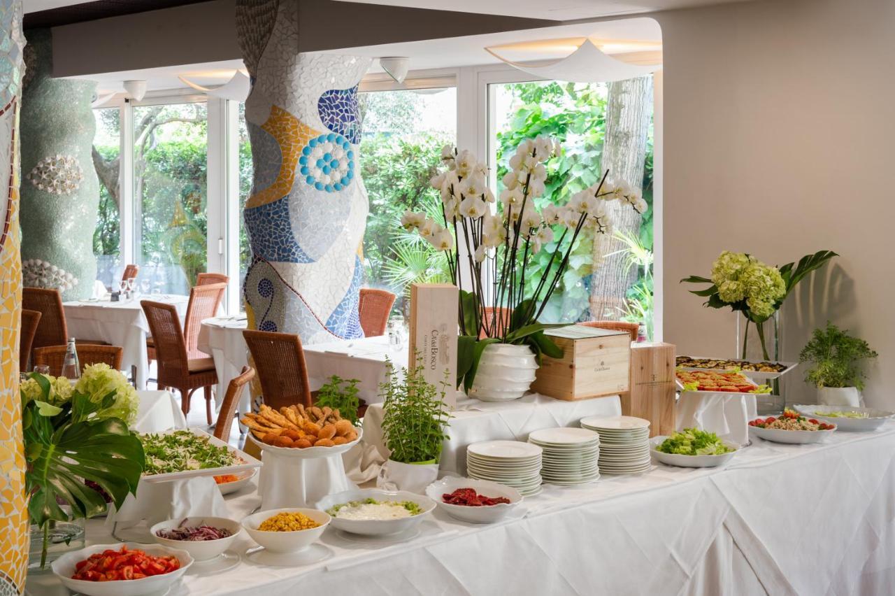 Hotel Maddalena Riccione Esterno foto