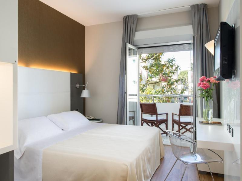 Hotel Maddalena Riccione Esterno foto